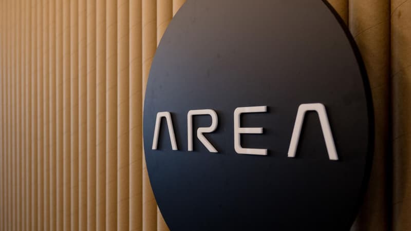 Area brand environment and signage